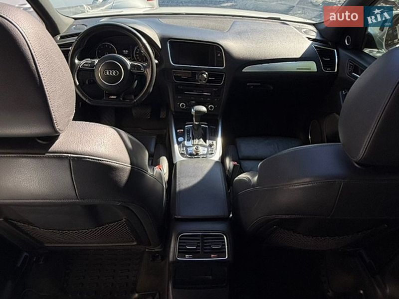 Внедорожник / Кроссовер Audi Q5 2014 в Ужгороде