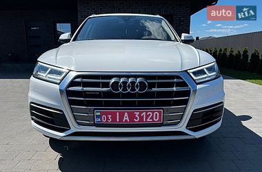 Позашляховик / Кросовер Audi Q5 2020 в Луцьку