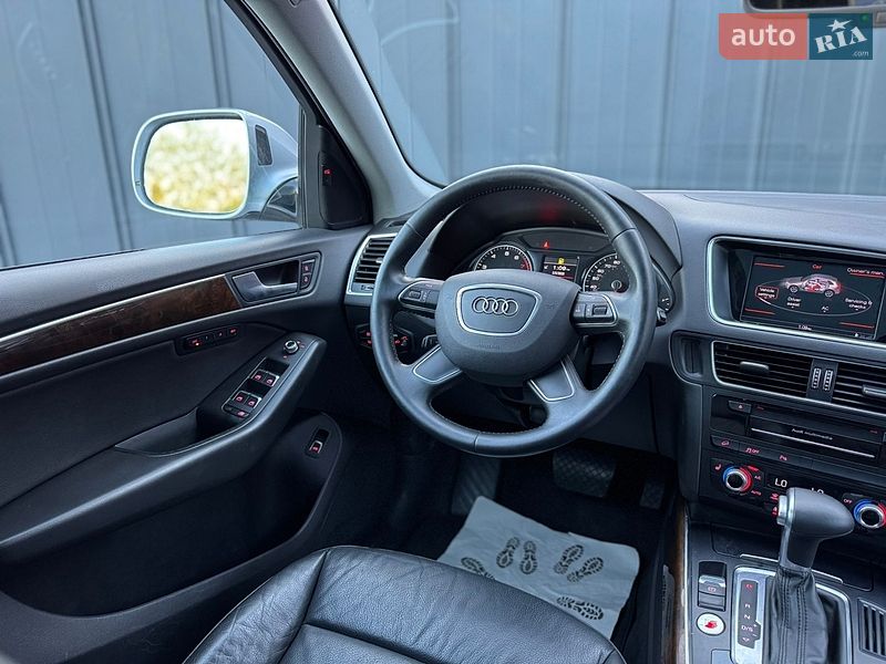 Внедорожник / Кроссовер Audi Q5 2015 в Луцке