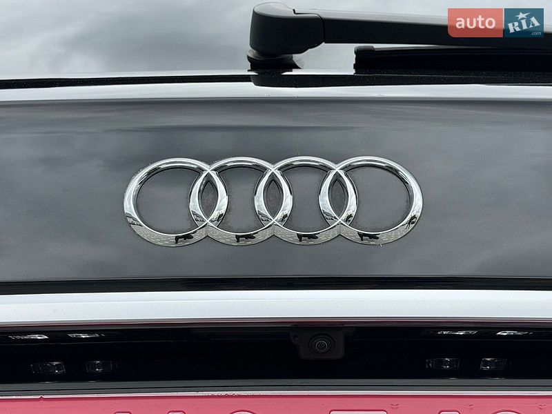 Внедорожник / Кроссовер Audi Q5 2024 в Дрогобыче