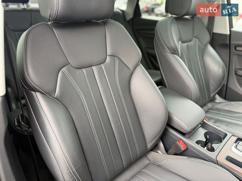 Внедорожник / Кроссовер Audi Q5 2024 в Дрогобыче
