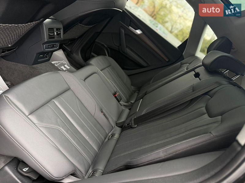Внедорожник / Кроссовер Audi Q5 2024 в Дрогобыче
