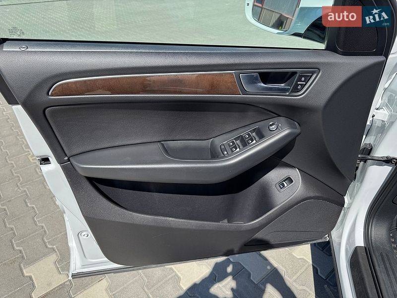 Внедорожник / Кроссовер Audi Q5 2016 в Львове