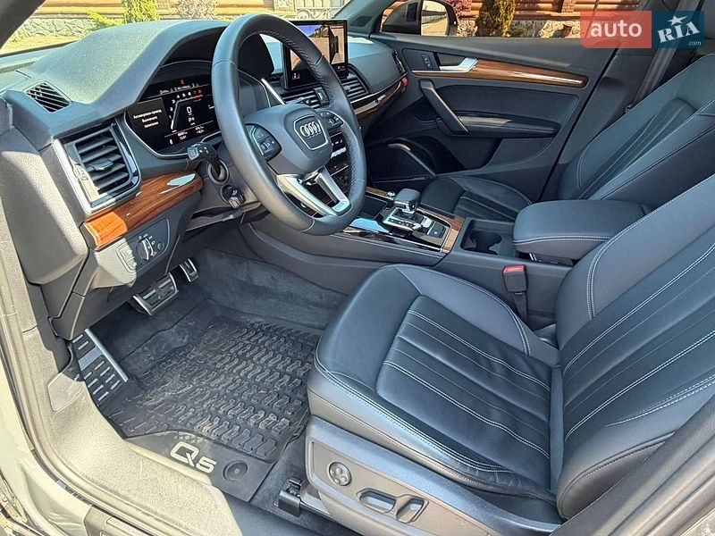 Внедорожник / Кроссовер Audi Q5 2023 в Киеве