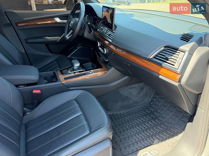 Внедорожник / Кроссовер Audi Q5 2023 в Киеве