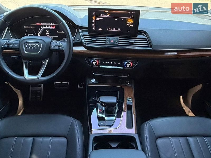 Внедорожник / Кроссовер Audi Q5 2023 в Киеве
