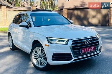 Внедорожник / Кроссовер Audi Q5 2017 в Чернигове