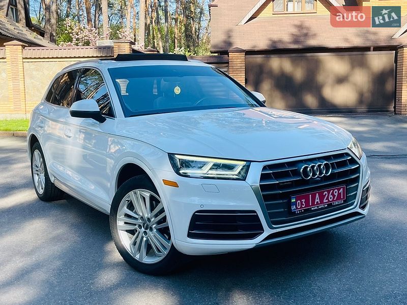 Внедорожник / Кроссовер Audi Q5 2017 в Чернигове