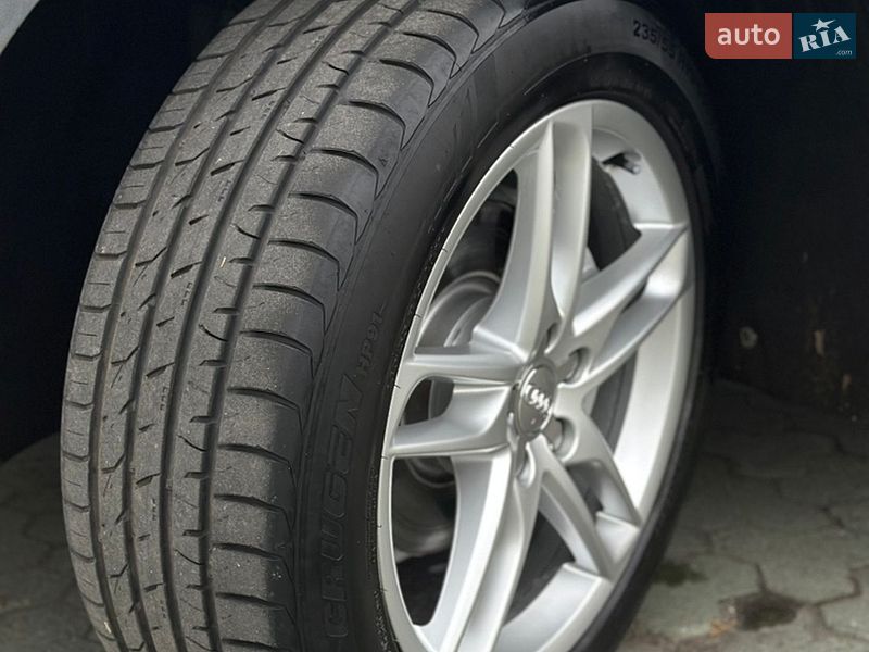 Внедорожник / Кроссовер Audi Q5 2013 в Дубно