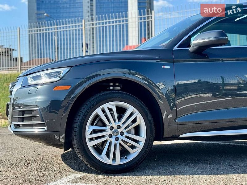 Внедорожник / Кроссовер Audi Q5 2017 в Киеве