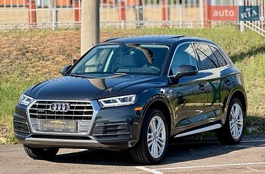 Внедорожник / Кроссовер Audi Q5 2017 в Киеве