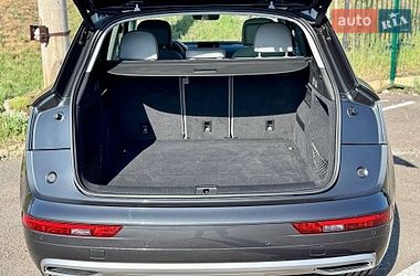 Внедорожник / Кроссовер Audi Q5 2017 в Киеве