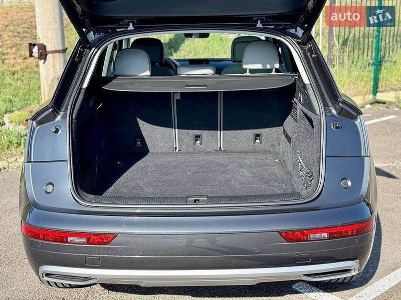 Внедорожник / Кроссовер Audi Q5 2017 в Киеве