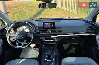 Внедорожник / Кроссовер Audi Q5 2017 в Киеве
