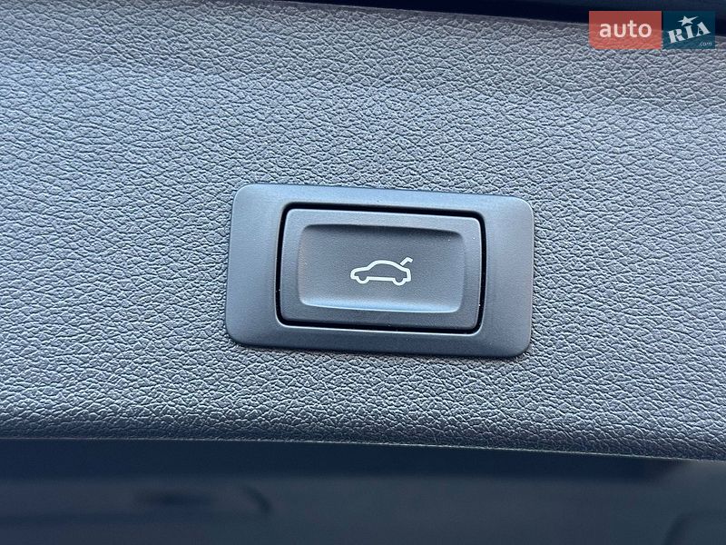 Внедорожник / Кроссовер Audi Q5 2016 в Киеве