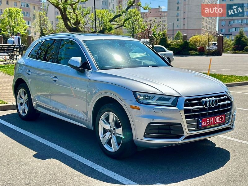 Внедорожник / Кроссовер Audi Q5 2019 в Киеве