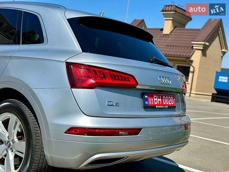 Внедорожник / Кроссовер Audi Q5 2019 в Киеве