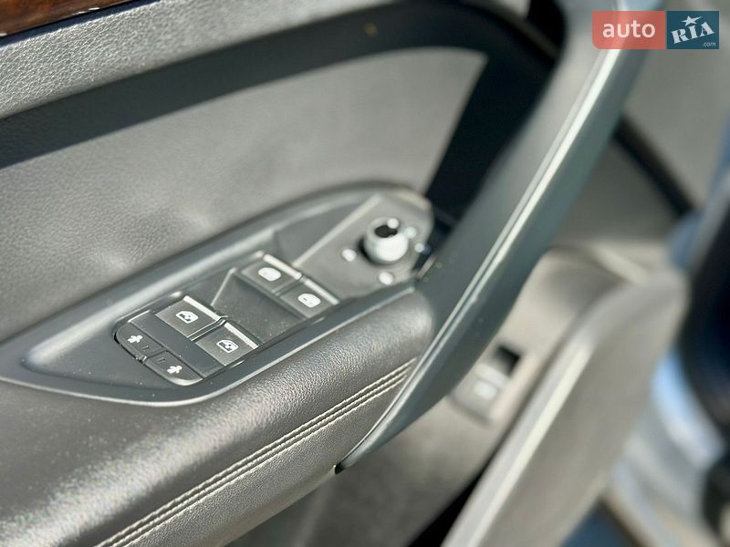 Внедорожник / Кроссовер Audi Q5 2019 в Киеве