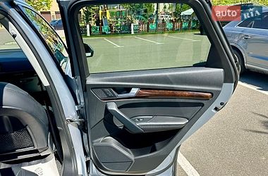 Внедорожник / Кроссовер Audi Q5 2019 в Киеве
