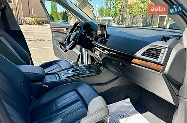 Внедорожник / Кроссовер Audi Q5 2019 в Киеве
