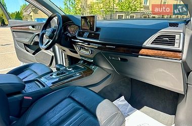 Внедорожник / Кроссовер Audi Q5 2019 в Киеве
