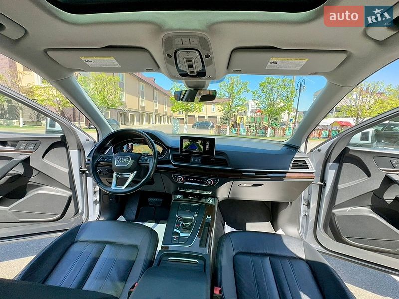 Внедорожник / Кроссовер Audi Q5 2019 в Киеве