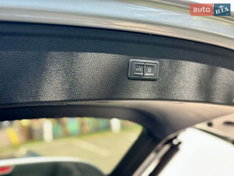 Внедорожник / Кроссовер Audi Q5 2019 в Киеве