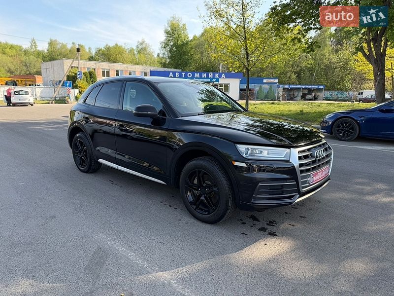 Внедорожник / Кроссовер Audi Q5 2017 в Львове