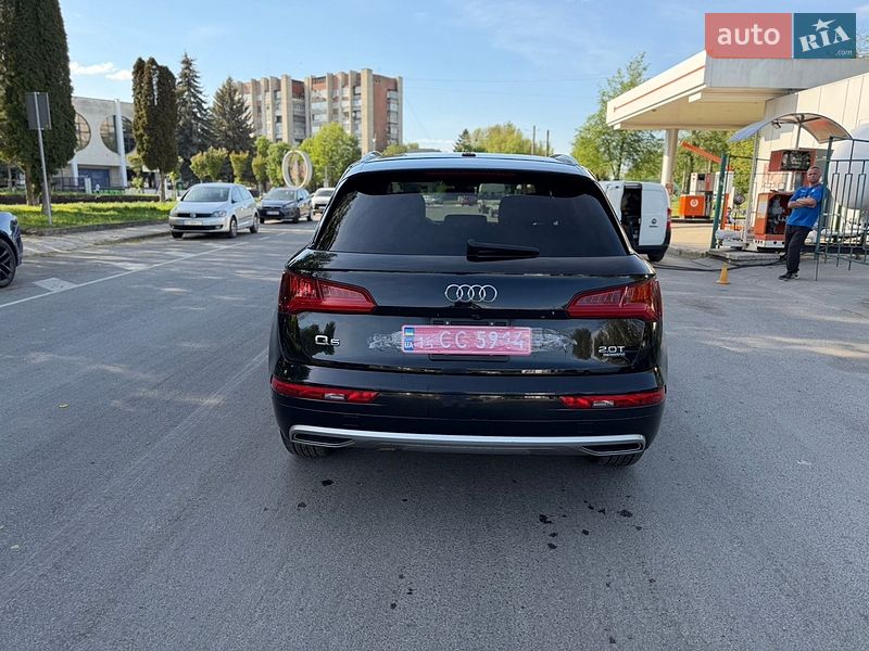 Внедорожник / Кроссовер Audi Q5 2017 в Львове