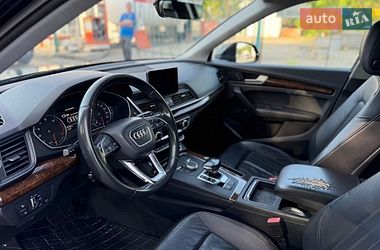 Внедорожник / Кроссовер Audi Q5 2017 в Львове