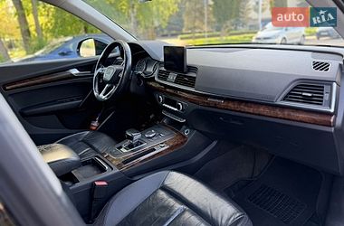 Внедорожник / Кроссовер Audi Q5 2017 в Львове