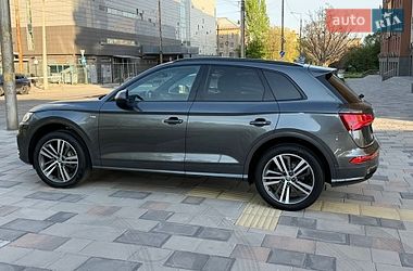 Внедорожник / Кроссовер Audi Q5 2019 в Днепре