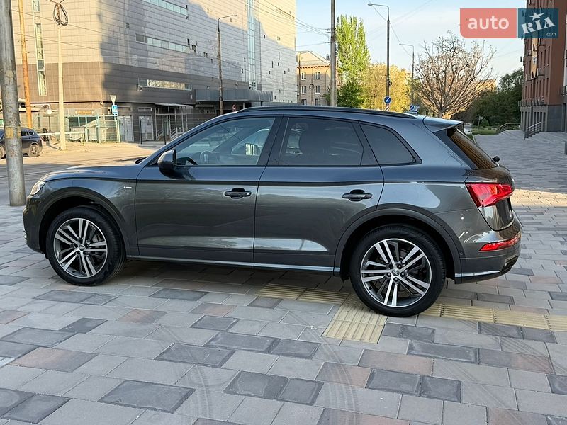 Внедорожник / Кроссовер Audi Q5 2019 в Днепре