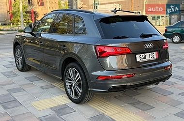 Внедорожник / Кроссовер Audi Q5 2019 в Днепре