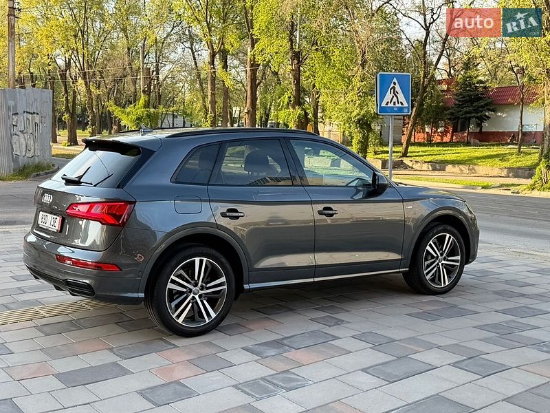Внедорожник / Кроссовер Audi Q5 2019 в Днепре
