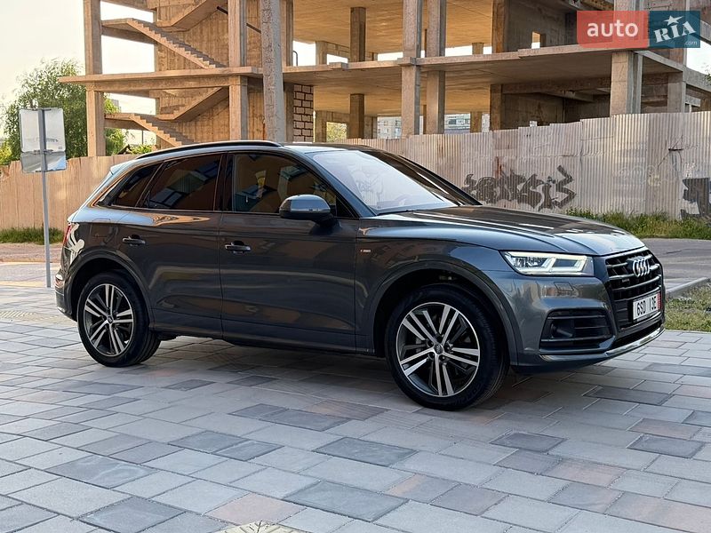 Внедорожник / Кроссовер Audi Q5 2019 в Днепре