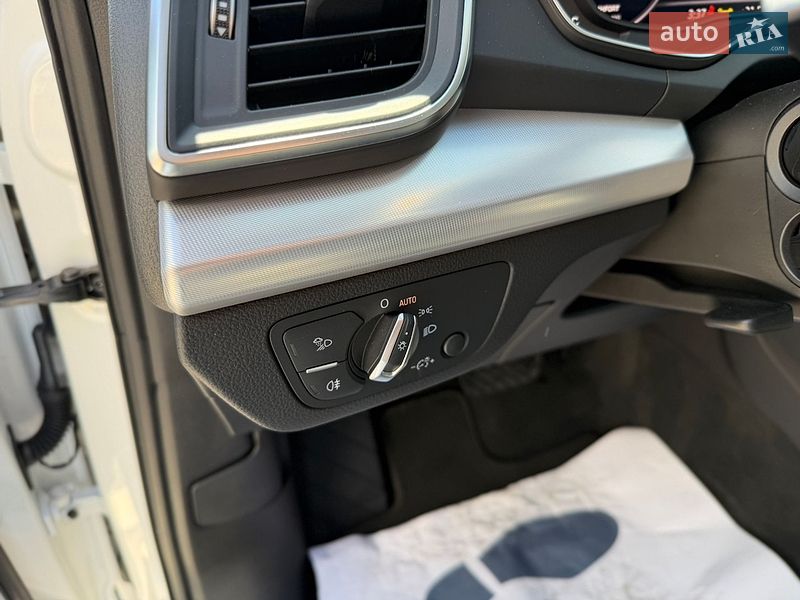 Внедорожник / Кроссовер Audi Q5 2018 в Киеве