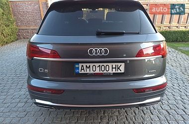 Позашляховик / Кросовер Audi Q5 2021 в Житомирі