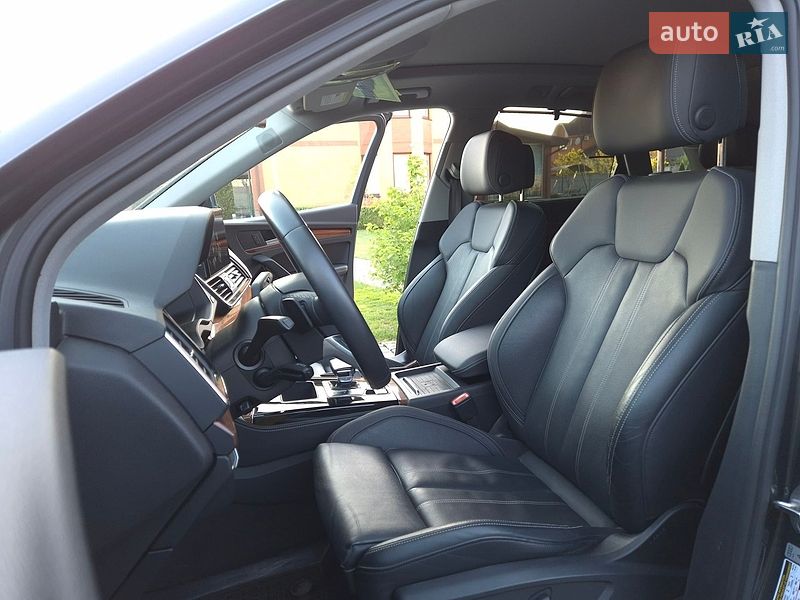 Внедорожник / Кроссовер Audi Q5 2021 в Житомире