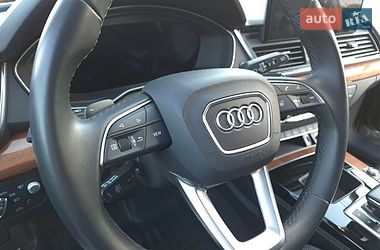 Внедорожник / Кроссовер Audi Q5 2021 в Житомире