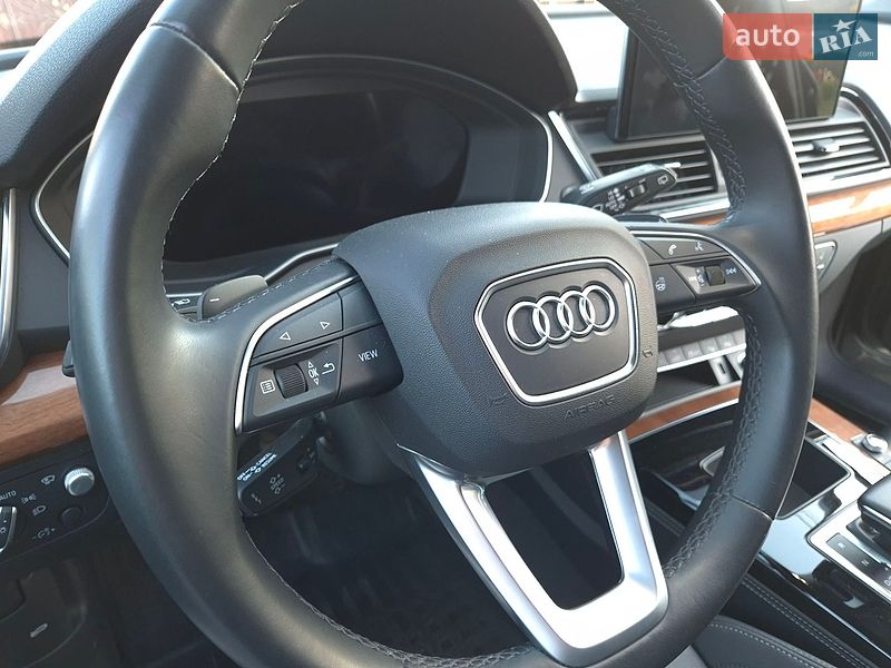 Внедорожник / Кроссовер Audi Q5 2021 в Житомире
