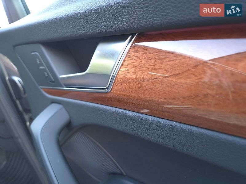 Внедорожник / Кроссовер Audi Q5 2021 в Житомире