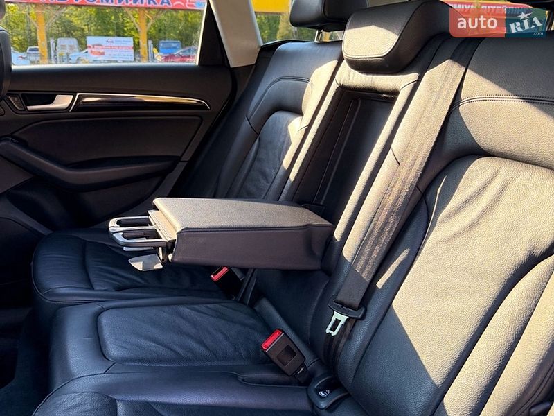 Внедорожник / Кроссовер Audi Q5 2013 в Тернополе
