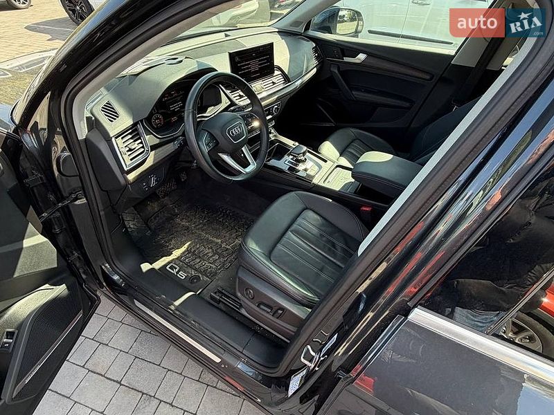 Внедорожник / Кроссовер Audi Q5 2020 в Львове