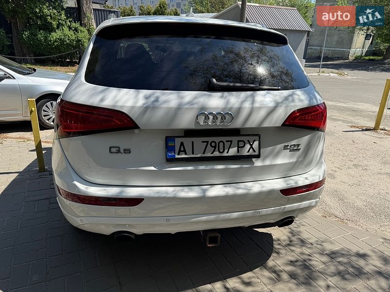 Внедорожник / Кроссовер Audi Q5 2013 в Буче