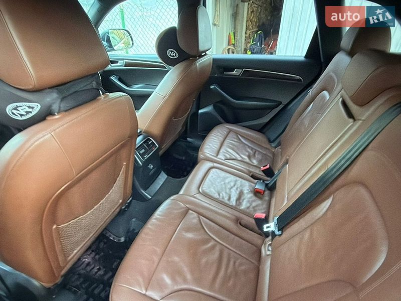 Позашляховик / Кросовер Audi Q5 2011 в Львові