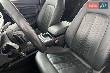 Внедорожник / Кроссовер Audi Q5 2018 в Львове