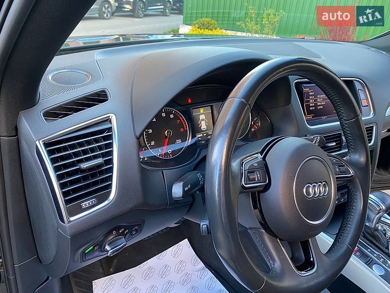 Позашляховик / Кросовер Audi Q5 2017 в Луцьку
