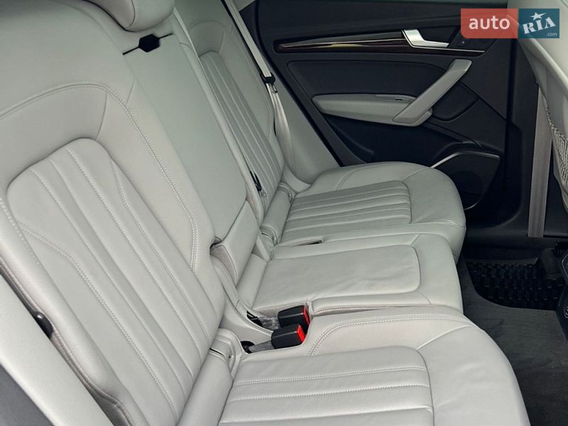 Внедорожник / Кроссовер Audi Q5 2017 в Львове