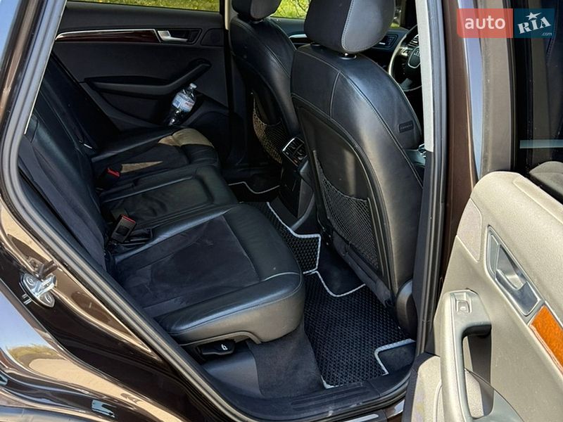 Позашляховик / Кросовер Audi Q5 2011 в Івано-Франківську